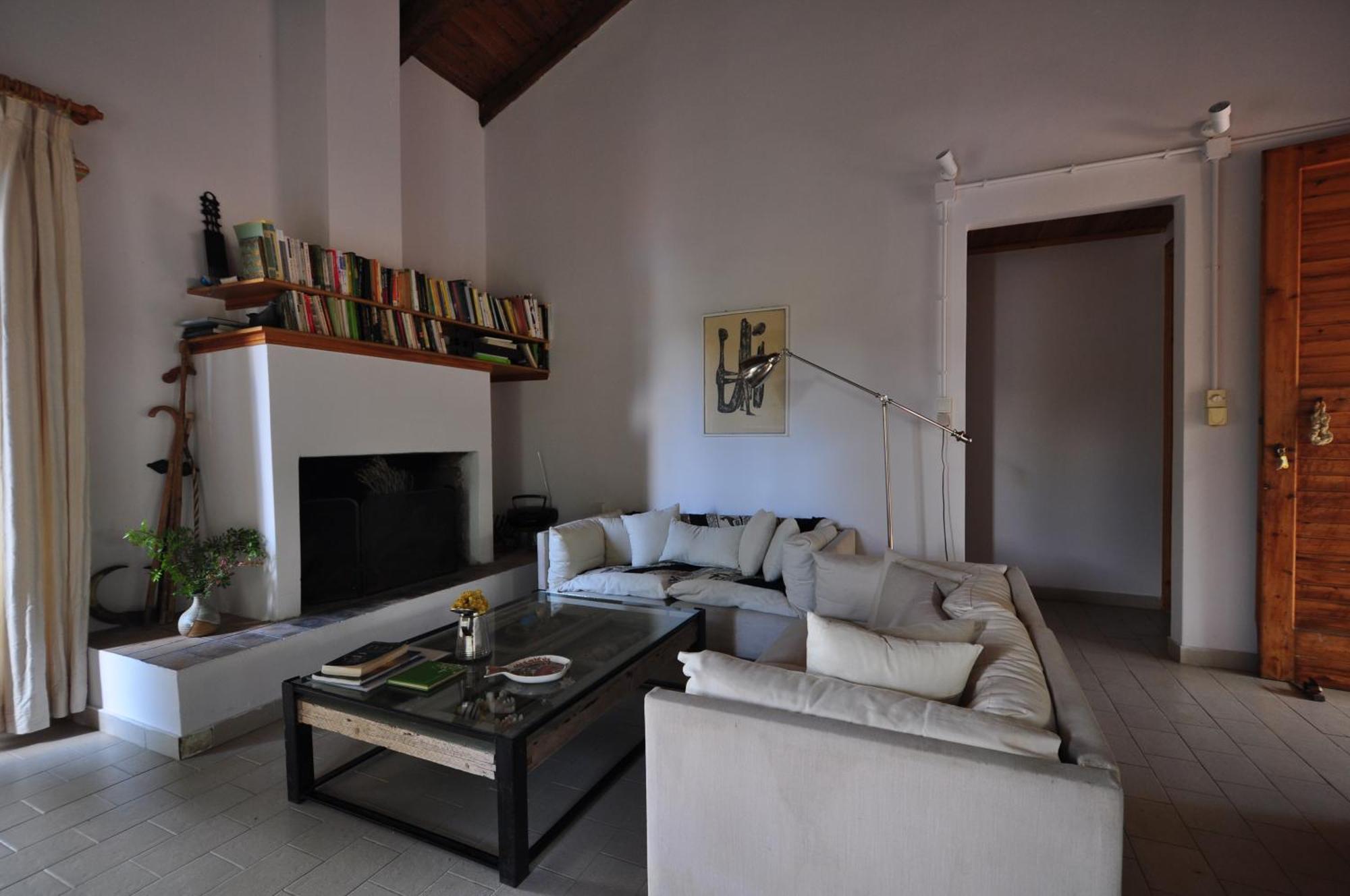 139 Steps From The Sea Villa Gialtra Bagian luar foto